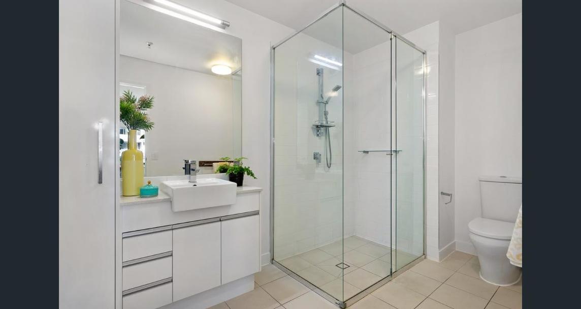 Link Portside Wharf Apartment Hotel Brisbane Exteriör bild