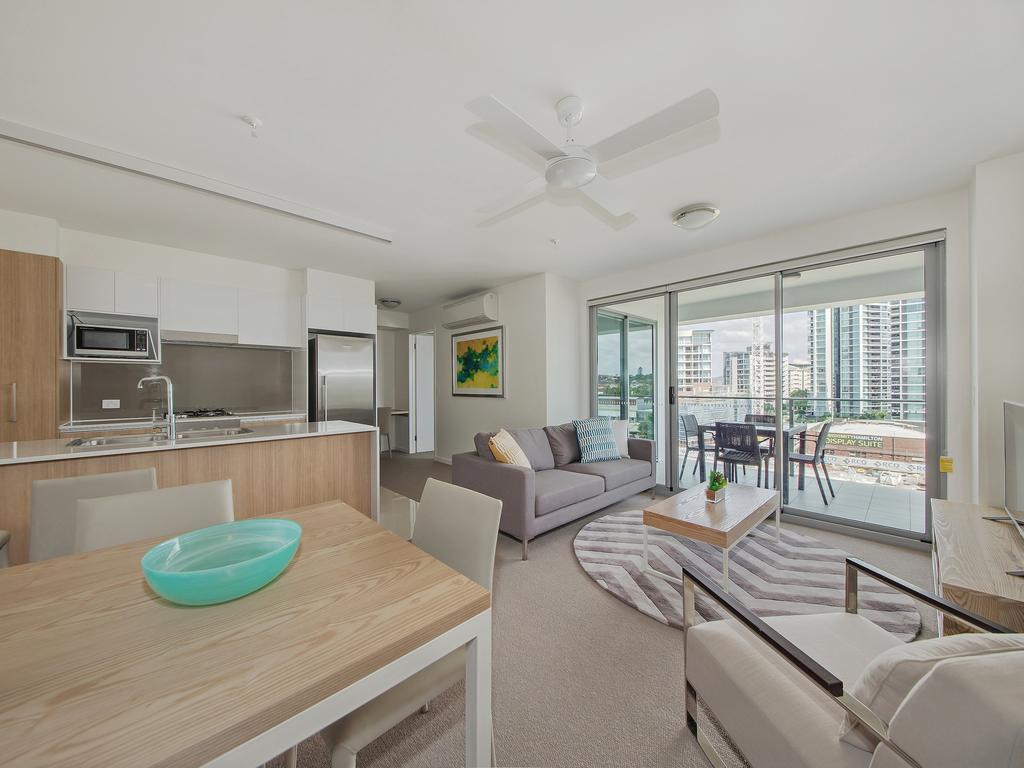 Link Portside Wharf Apartment Hotel Brisbane Exteriör bild