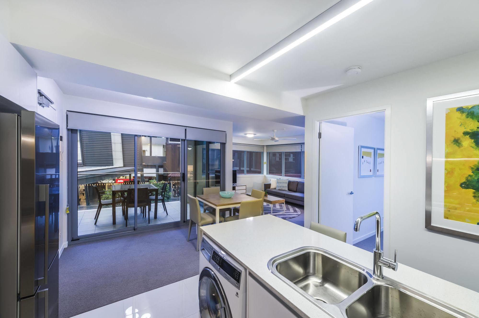Link Portside Wharf Apartment Hotel Brisbane Exteriör bild